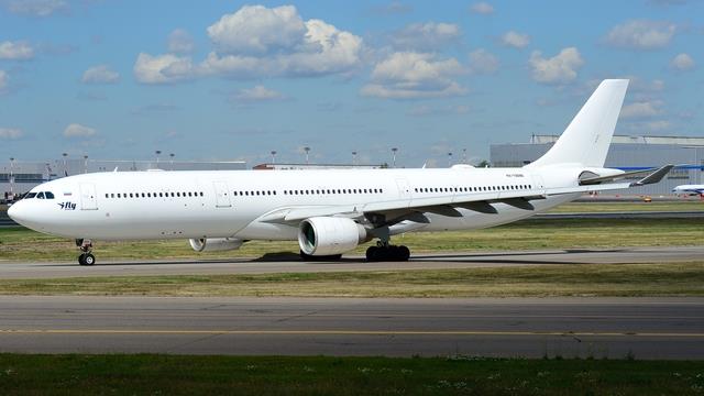 RA-73686:Airbus A330-300:Darwin Airline